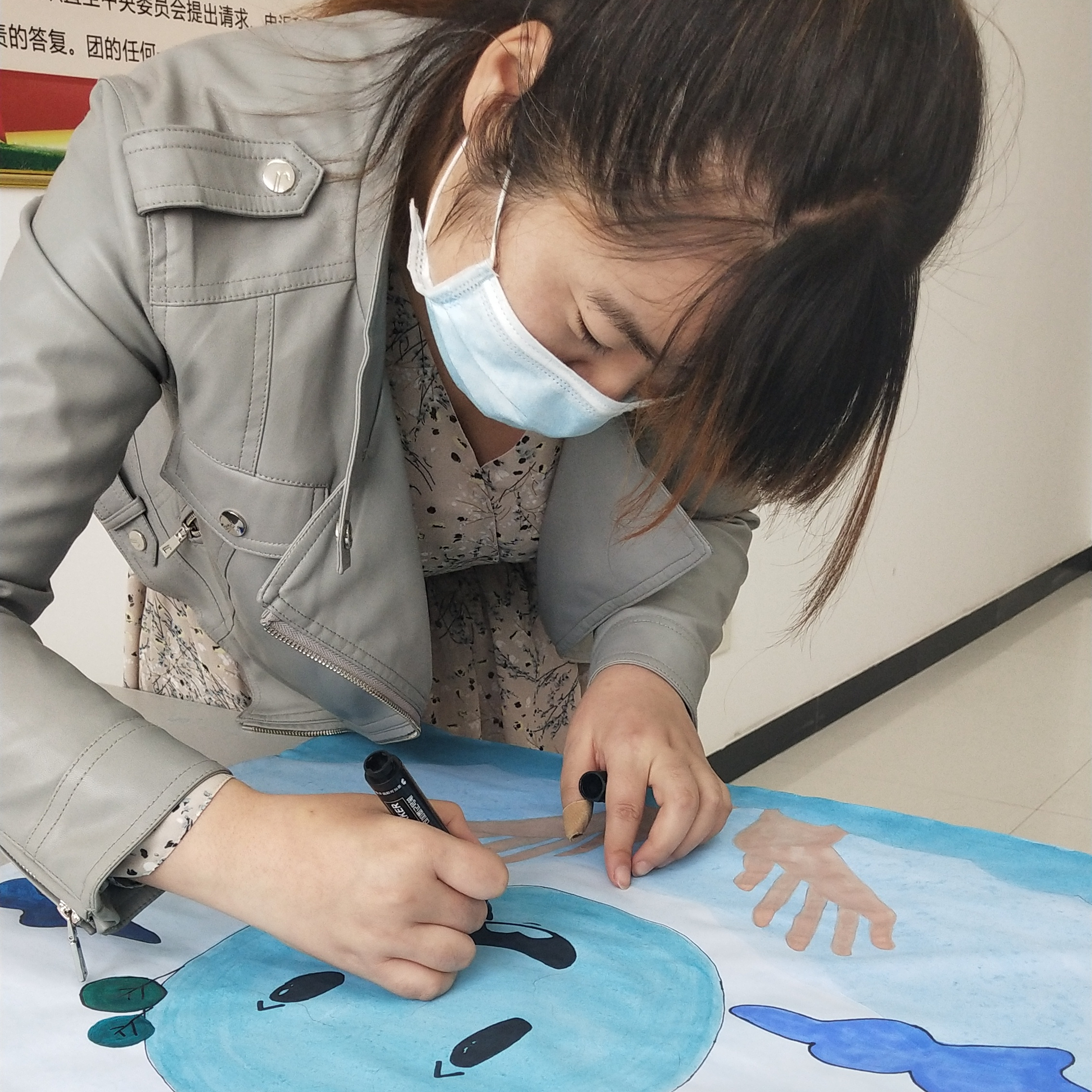油脂信息2020.03.23《節(jié)約每滴水  保護水資源  從我做起——陜西糧農(nóng)油脂集團團委開展“節(jié)水護水 你我同行”志愿宣傳活動》 (5).jpg