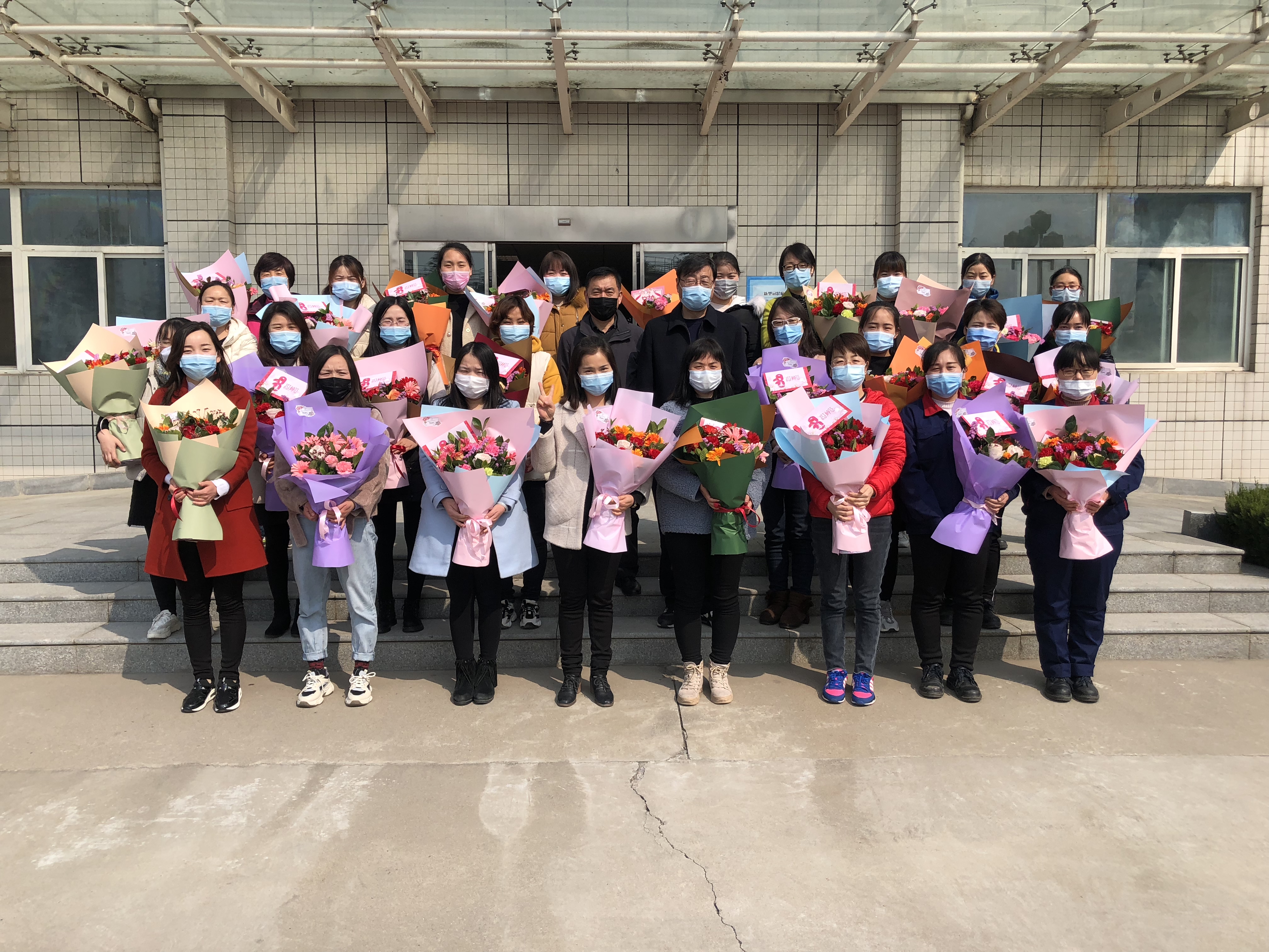 油脂信息2020.03.06《不一樣的“三八”節(jié)——巾幗不讓須眉，致敬油脂女神！》 (7).jpg