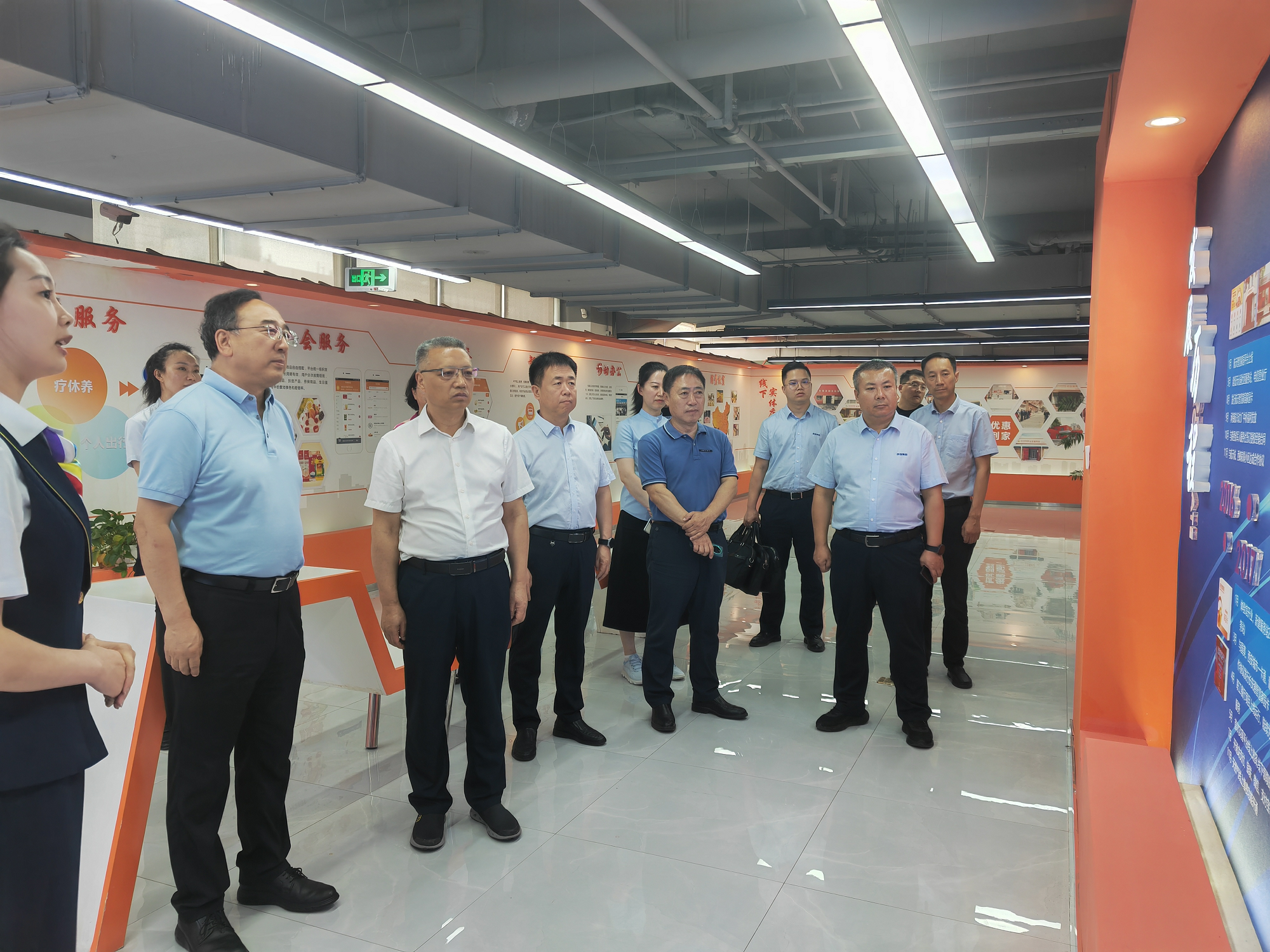 集團(tuán)與航天弘發(fā)、航天乾元公司開展合作交流